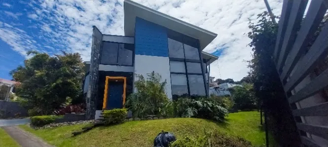Casa tipo contemporaneo, San Isidro de Heredia 637 mtrs2 in San Isidro, Heredia — $495,000