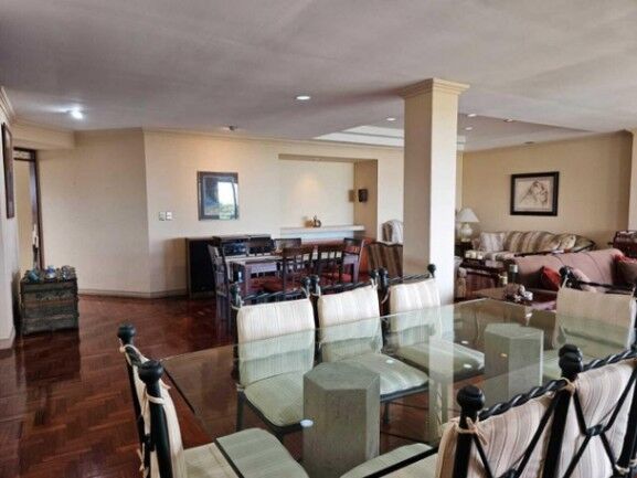 Se vende espacioso apartamento en el Prado de Curridabat 25-393 en Curridabat, San José — $295,000