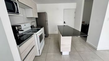 Venta Apartamento Primer Piso Línea Blanca y Jardín en Curridabat en Granadilla, Curridabat, San José — $160,000 - Foto 4 de 38
