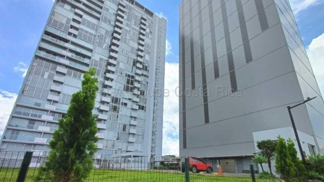 Apartamento de inversión en Torre Ifreses con alta demanda de alquiler #26-2183 GS en Curridabat, San José — $119,000