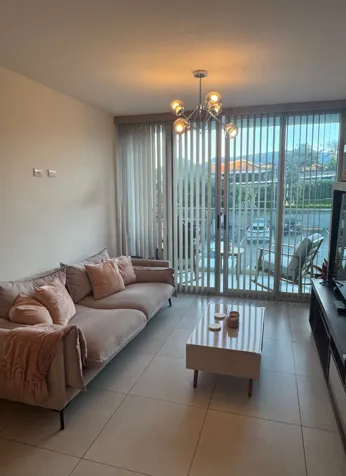 ALQUILER DE HERMOSO APARTAMENTO EN CONDOMINIO ALTAMIRA HEREDIA en Rincón Sabanilla, San Pablo, Heredia — ₡ 580 000