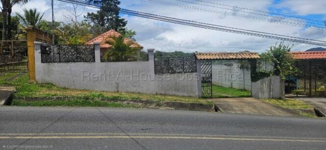 Venta quinta con salón de eventos y vista natural ideal inversión #26-1846 GS in Paraíso, Cartago — $245,000