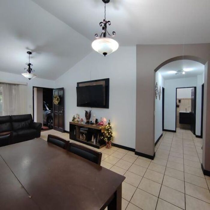 Venta de Casa en Monserrat-La Unión, Cartago.  en Concepción, La Unión, Cartago — ₡ 84 900 000