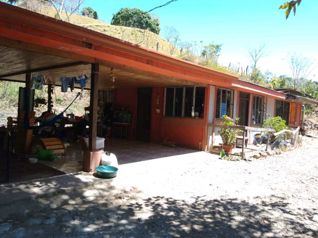 Excelente Propiedad en Atenas