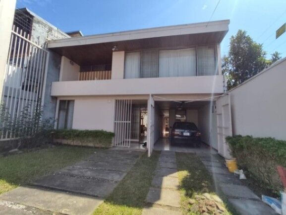 Venta de Casa en Alajuela Centro. RAH 23-567 en Alajuela — ₡ 221 000 000