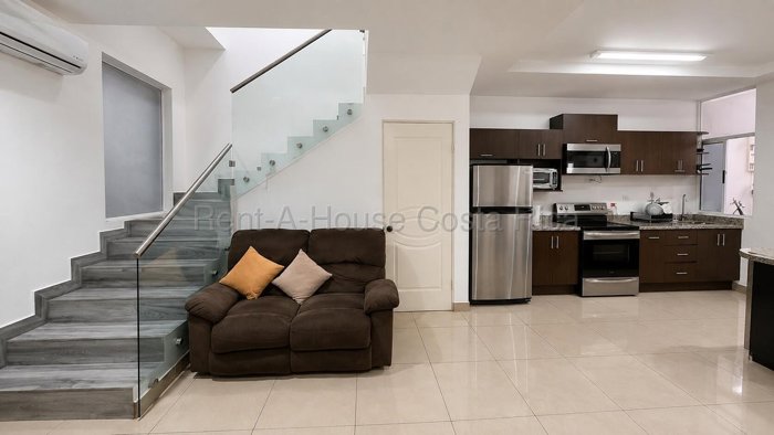 Venta de Casa en La Unión-Concepción. RAH 27-266 in Concepción, La Unión, Cartago — ₡ 107 000 000 - Photo 2 of 16