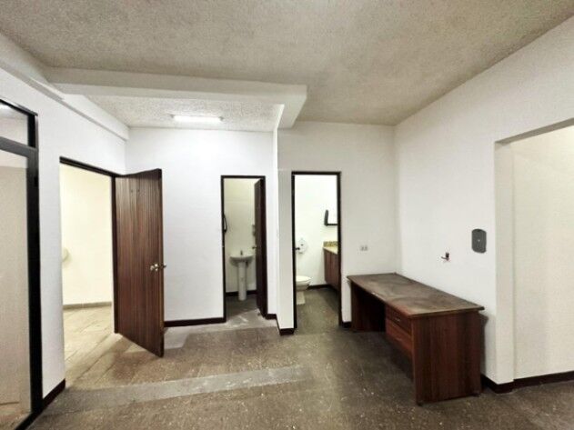 EDIFICIO COMERCIAL EN ALQUILER EN SAN JOSÈ en Catedral, San José — ₡ 3 350