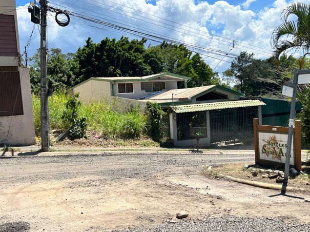 Se Vende Lote en Urbanización Bosques de Santa Ana en Pozos, Santa Ana, San José — ₡ 50 000 000 - Foto 3 de 3