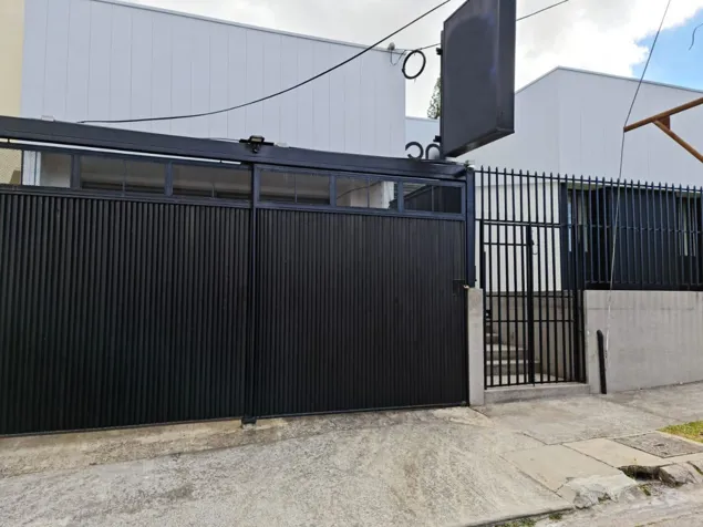 En Venta Casa Comercial ideal para oficinas. Curridabat, San José. en Curridabat, San José — $510,000