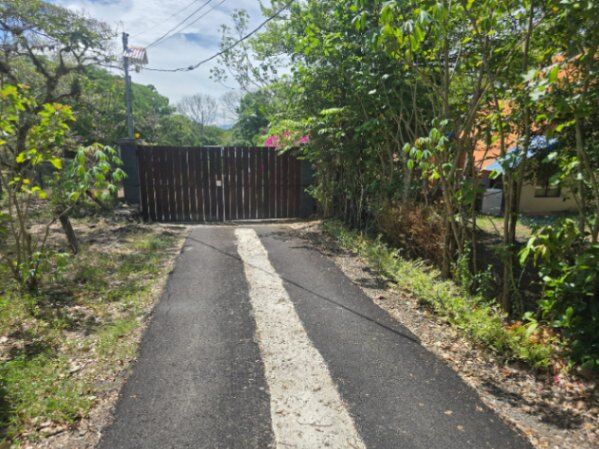 SE VENDE BELLA PROPIEDAD PARA INVERSIÓN EN ATENAS.  in Atenas, Alajuela — ₡ 38 000 000
