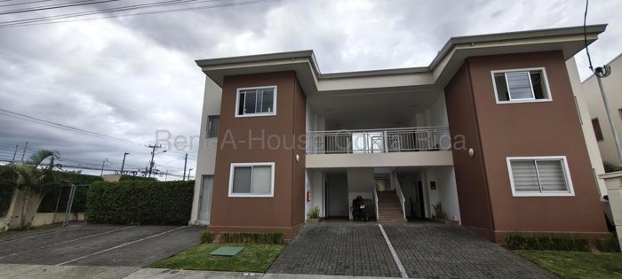 Venta de Apartamento en San Felipe de Alajuelita. RAH 27-371 en San Felipe, Alajuelita, San José — $142,000