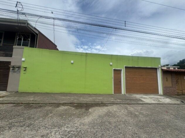 SE VENDE ESPECTACULAR PROPIEDAD EN PARAÍSO DE CARTAGO.  en Paraíso, Cartago — ₡ 160 000 000