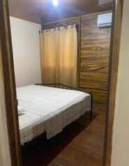 Se venden 2 casas en 1 sola propiedad con Vista al Volcán en La Fortuna de S.C en La Fortuna, San Carlos, Alajuela — 95 000 000 ₡ - Foto 4 de 17