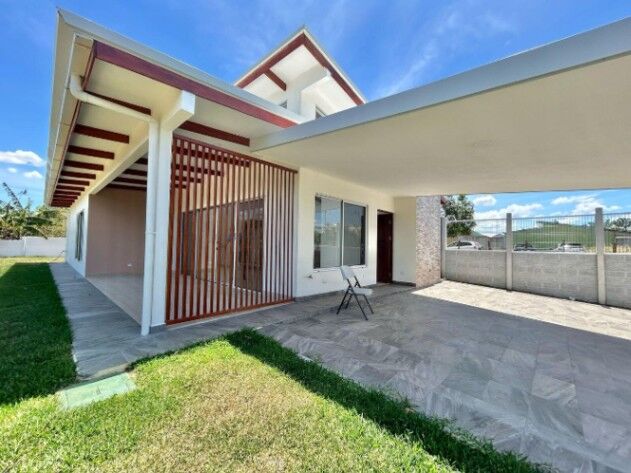 Venta de Casa en Atenas, Alajuela. RAH 25-1796 en Santa Eulalia, Atenas, Alajuela — $245,000
