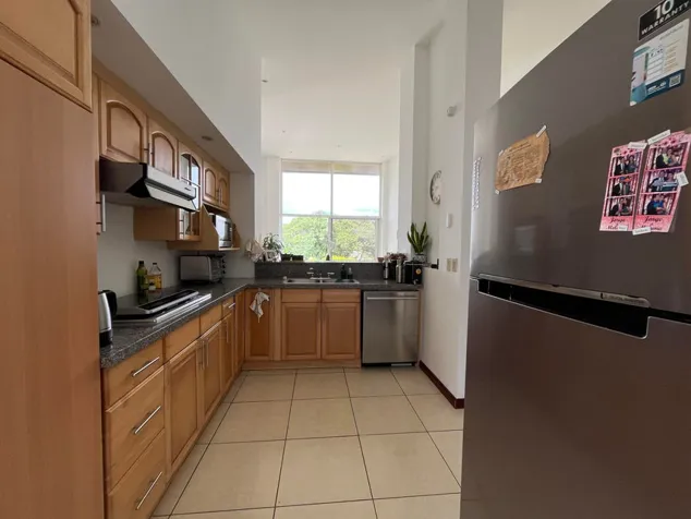 Venta de Apartamento en Santa Ana. RAH 26-718 PRECIO REBAJADO en Santa Ana, San José — $230,000 - Foto 3 de 6