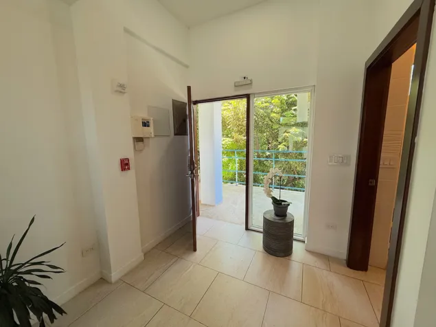 Oficina Ejecutiva Todo Incluido a 200 m de Marina Flamingo en Santa Cruz, Guanacaste — $1,500 - Foto 2 de 4