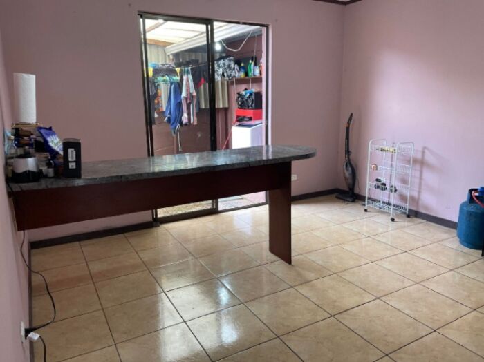 Venta de 2 Casas Independientes en Mata de Plátano-Goicoechea. RAH 26-726 en Mata de Plátano, Goicoechea, San José — $170,000