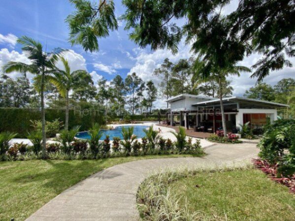 Se vende apartamento en Ulloa Heredia 26-1530 en Ulloa, Heredia — ₡ 65 900 000