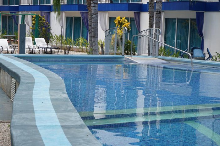 SE VENDE HOTEL UBICADO EN PLAYA POTRERO GUANACASTE in Tempate, Santa Cruz, Guanacaste — $6,000,000 - Photo 2 of 18