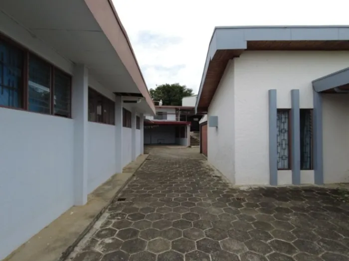 Venta de Propiedad Industrial + Casa en San Pablo de Heredia. RAH 25-1112 in San Pablo, Heredia — $1,400,000