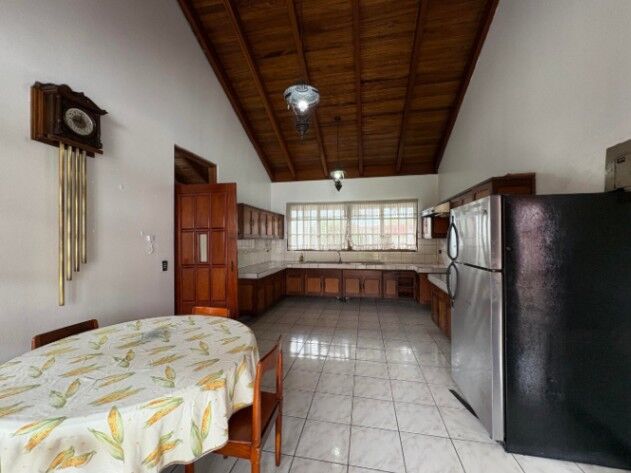Alquiler de Casa en Alajuela. RAH 26-504 en Alajuela — $3,000