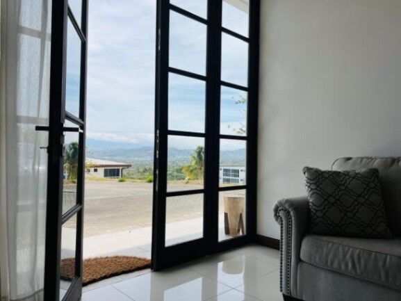 Venta de Apartamento en Piedades, Santa Ana. RAH 25-948 in Piedades, Santa Ana, San José — $133,000
