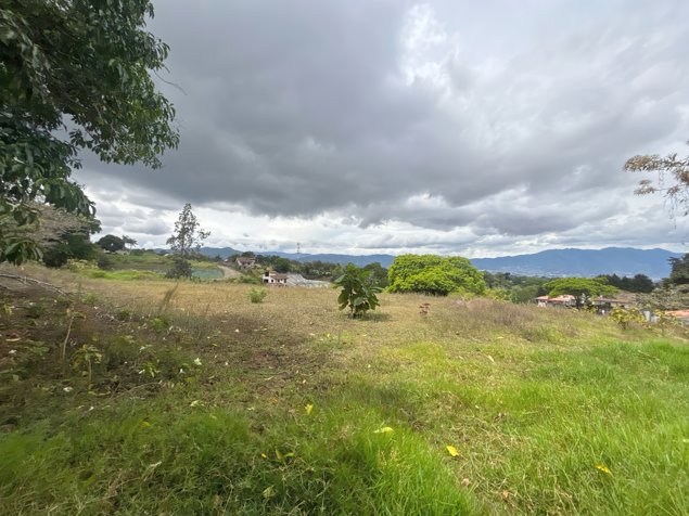 VENTA DE LOTE DE 36.141 m² EN EL CARMEN DE GOICOECHEA en Purral, Goicoechea, San José — $1,770,909