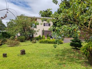 Casa con lote de 2.000 m2 en Residencial El Castillo