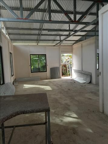 Se vende lote con casa in Limón — ₡ 40 000 000