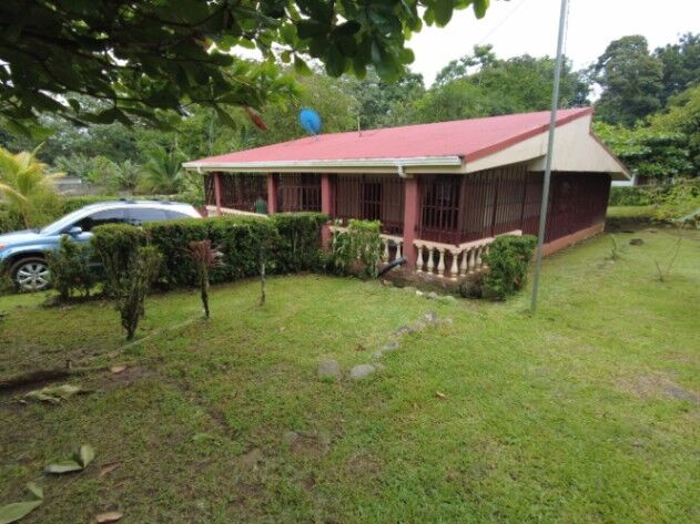 Venta de Casa en Peñas Blancas de San Isidro, San Ramon . 23-14 en Peñas Blancas, San Ramón, Alajuela — ₡ 50 000 000