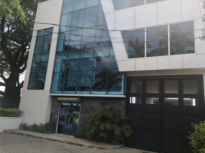 VENTA DE EDIFICIO DE OFICINAS, SAN JOSE, SANTA ANA, POZOS in Santa Ana, San José — $1,750,000