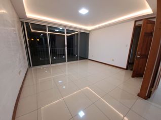 Apartamento en alquiler en Lomas de Ayarco Sur in Sánchez, Curridabat, San José — $1,200 - Photo 5 of 26