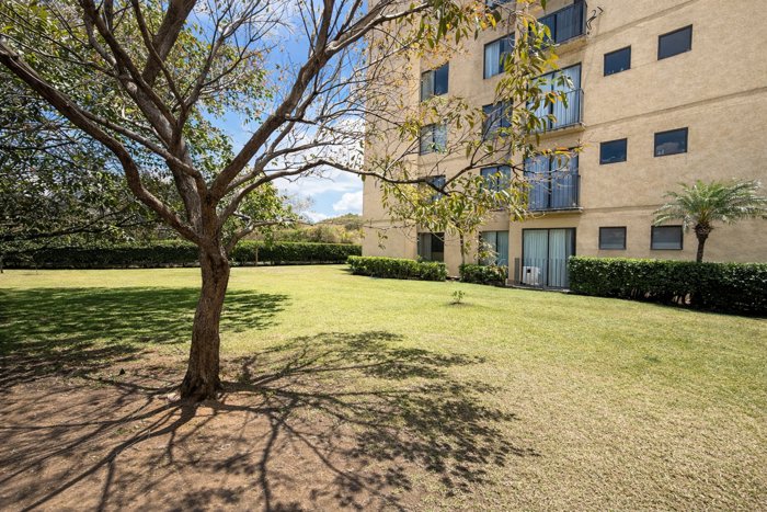 APARTAMENTO AMUEBLADO EN ALQUILER CERCA DE UCIMED (MJ) en Mata Redonda, San José — $1,700 - Foto 2 de 8
