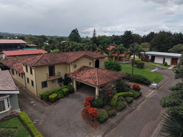 Luxury Furnished House in San Lorenzo de Heredia: Almost 50% Below Appraisal in Barrantes, Flores, Heredia — $750,000 - Photo 1 of 44