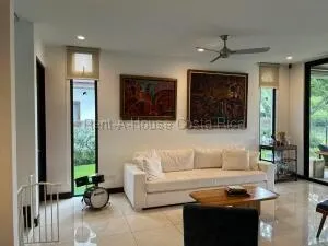 House Rental in San Rafael de Alajuela. in San Rafael, Alajuela — $4,000 - Photo 2 of 17
