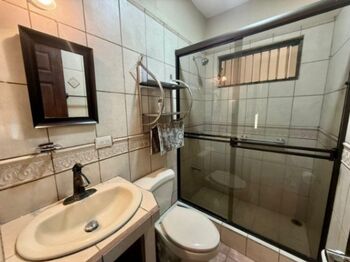 CASA EN VENTA, MERCEDES NORTE, HEREDIA , COD#26-106 en Mercedes, Heredia — 84 000 000 ₡ - Foto 4 de 18