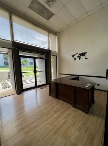 Oficina en alquiler en El Barreal de Heredia. PC3613114 en Heredia — $5,940