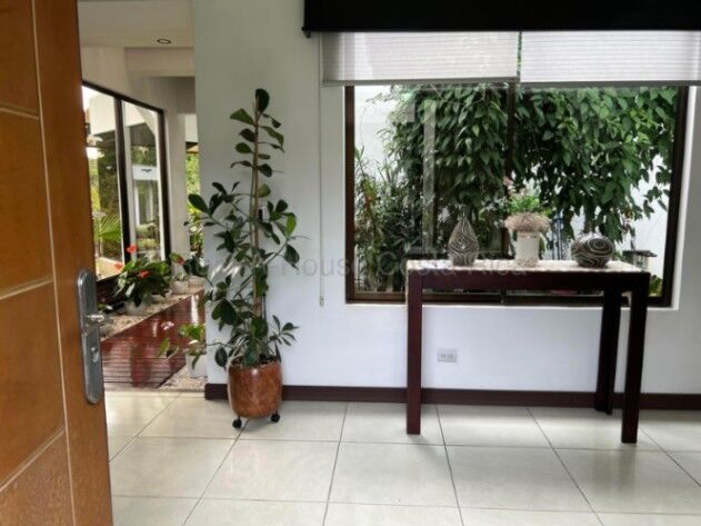 Venta de Casa en Barva-Heredia en Barva, Heredia — $890,000