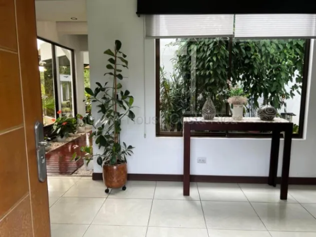 Venta de Casa en Barva-Heredia in Barva, Heredia — $890,000 - Photo 3 of 18