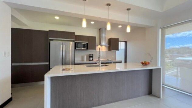 Se alquila moderno Penthouse amoblado en San Rafael Escazú 26-215 in San Rafael, Escazú, San José — $3,000