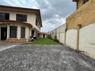 Propiedad con Dos Apartamentos Independientes en Venta,Pozos-Santa Ana in Pozos, Santa Ana, San José — $420,000 - Photo 3 of 18