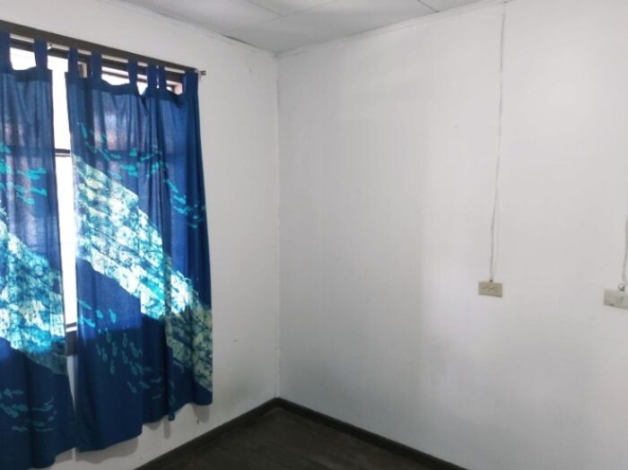 Venta de Lote + Casa en Oriental, Cartago. in Oriental, Cartago — ₡ 65 000 000