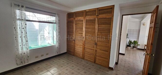 Alquiler de Apartamento en Escazú-San Rafael. RAH 26-2012 in San Rafael, Escazú, San José — ₡ 450 000