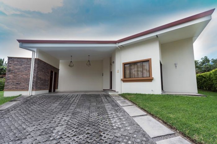 Venta de Casa en Piedades - COD SM1403 en Santa Ana, San José — $385,000 - Foto 2 de 15