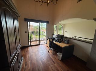 VENTA DE CASA PARA VIVIR SANTA ANA A LO GRANDE | ORO SOL, PIEDADES in Piedades, Santa Ana, San José — $675,000 - Photo 4 of 38