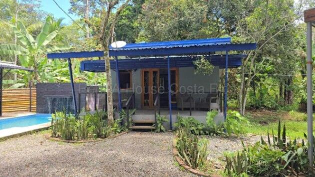Venta de Casa Amueblada en Talamanca-Cahuita, Limón. RAH 26-1897 en Cahuita, Talamanca, Limón — ₡ 75 000 000
