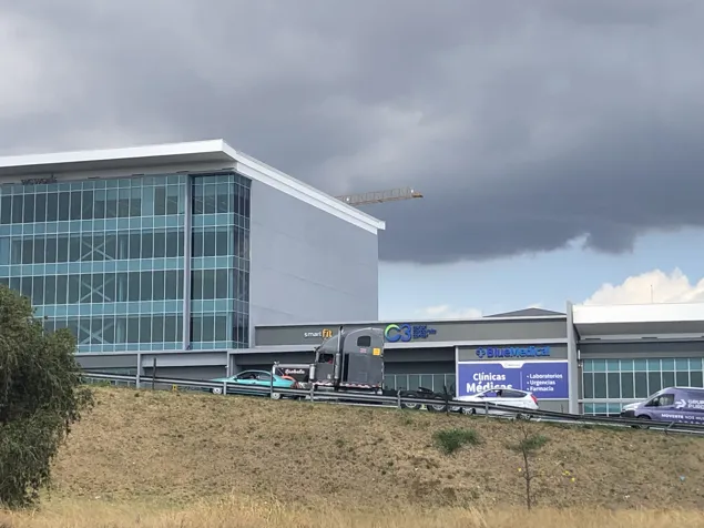 ALQUILER LOCAL COMERCIAL EN C3 CARIARI CORPORATE CENTER en Ulloa, Heredia — $1,602