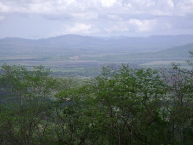 VENTA DE LOTES EN LAS MONTAÑAS DE SANTA CRUZ en Veintisiete De Abril, Santa Cruz, Guanacaste — $43,686