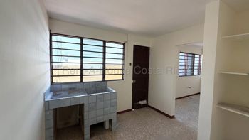 Venta de Casa en LOS YOSES-San José. RAH 27-405 - Photo 2 of 3