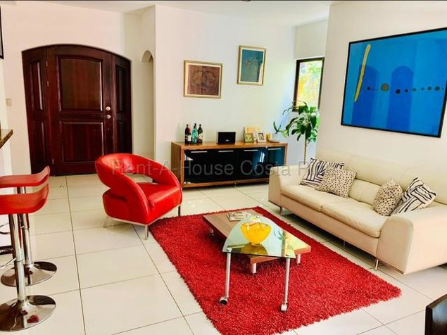 Venta de Casa en Condominio Brasil de Santa Ana. RAH 27-467 en Brasil, Santa Ana, San José — ₡ 105 000 000 - Foto 2 de 16